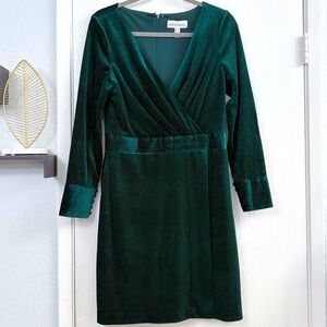 Badgley Mischka Emerald Green Velvet Metallic Pinstripe
Faux Wrap Dress Sz 10